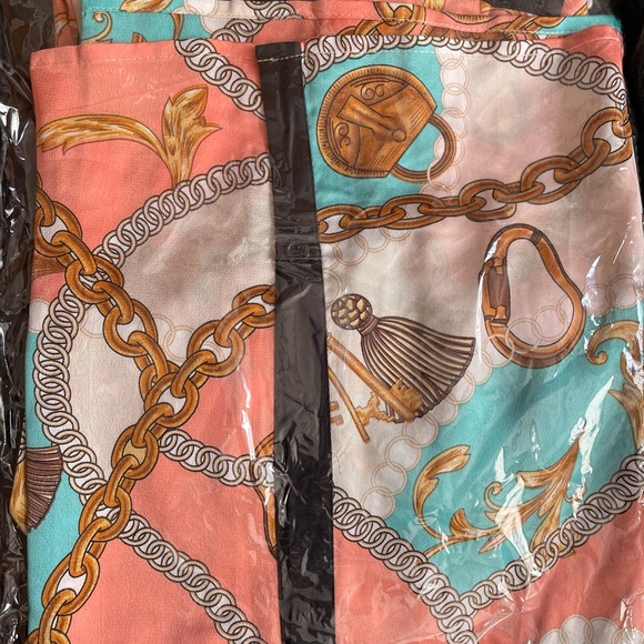 Long Sleeve Satin Chain Pattern ButtonDown Blouse - Picture 6 of 6